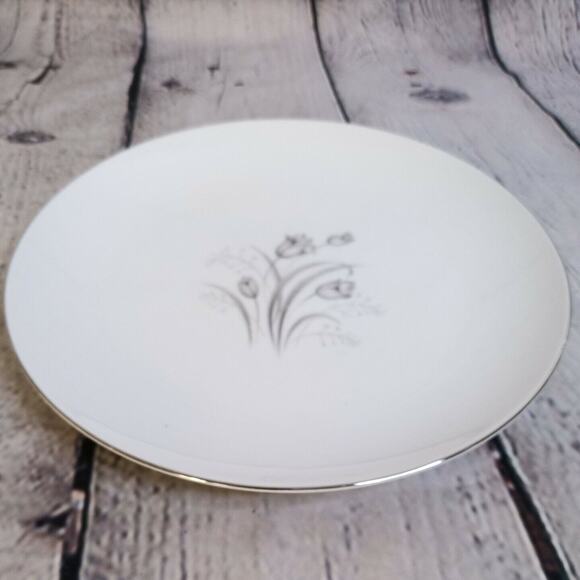 Creative Fine China Royal Elegance Luncheon Plate – 9" Gray Floral Silver Trim - Picture 2 of 9